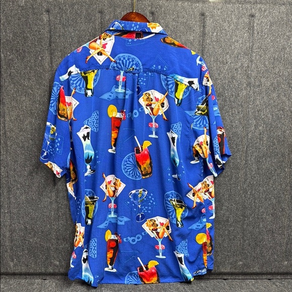 Vibrant Blue Casual Button Down Shirt with Tropical Print - Picture 5 of 5